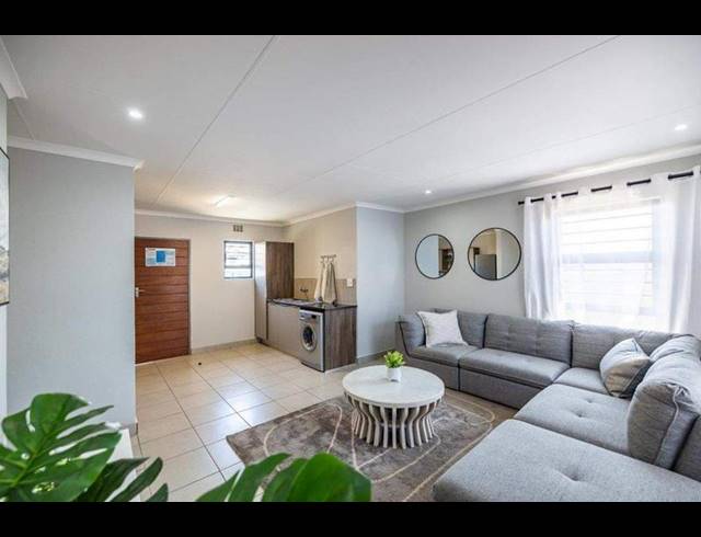 3 BEDROOM HOUSE FOR SALE IN PROTEA GLEN